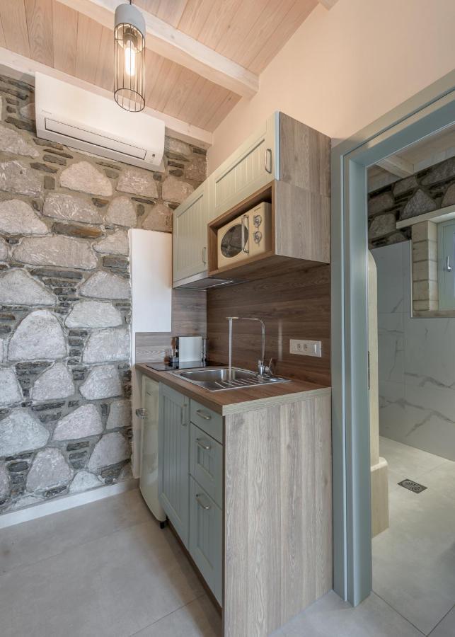 Thea Sunset Suites Mytakas 외부 사진